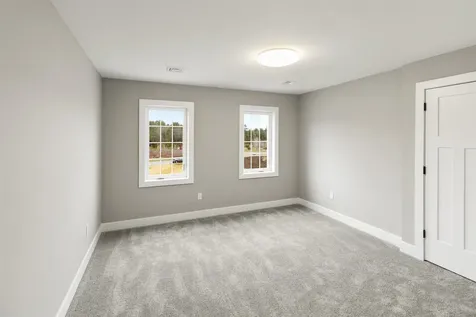 8 Stone Creek Drive Brentwood NH 03833