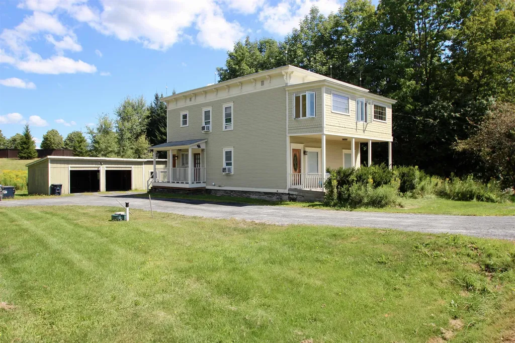 72 Crosstown Road Berlin VT 05602