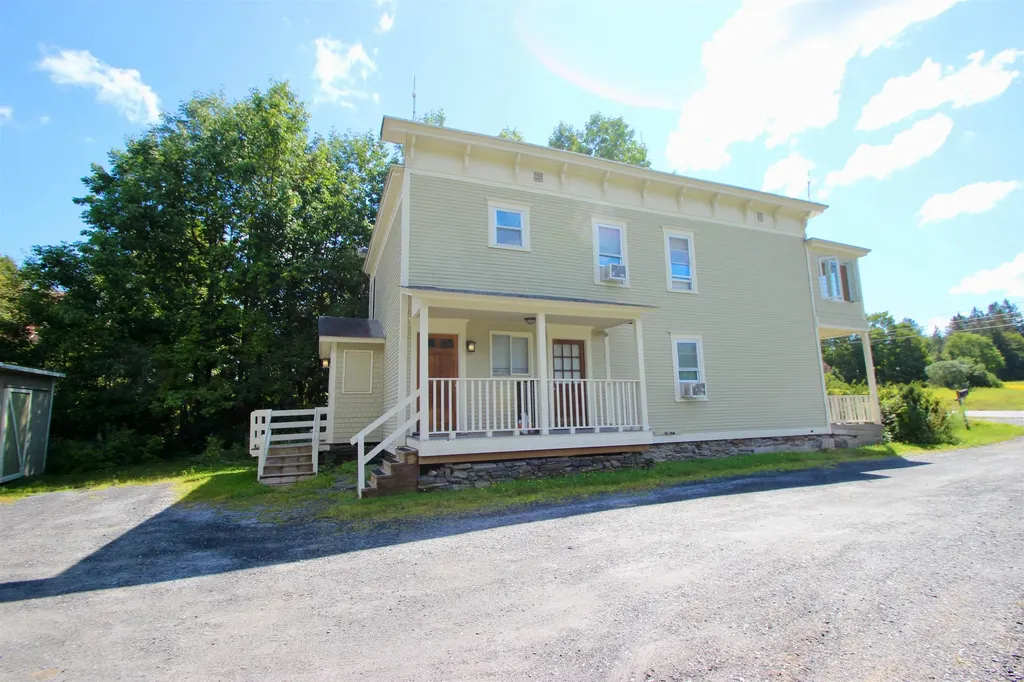 72 Crosstown Road Berlin VT 05602