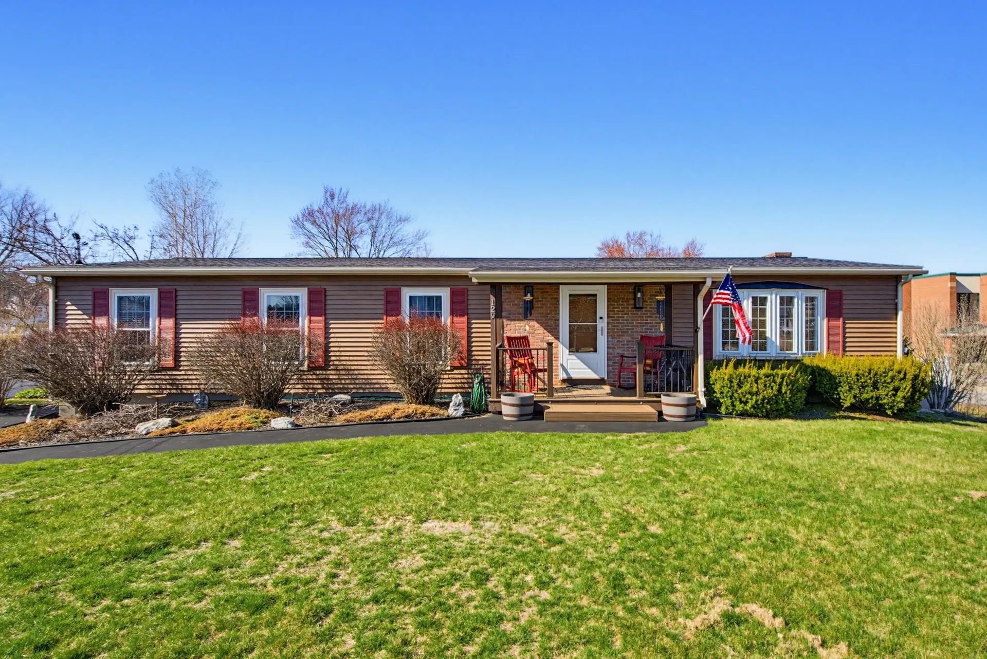 129 Brady Circle Manchester NH 03109