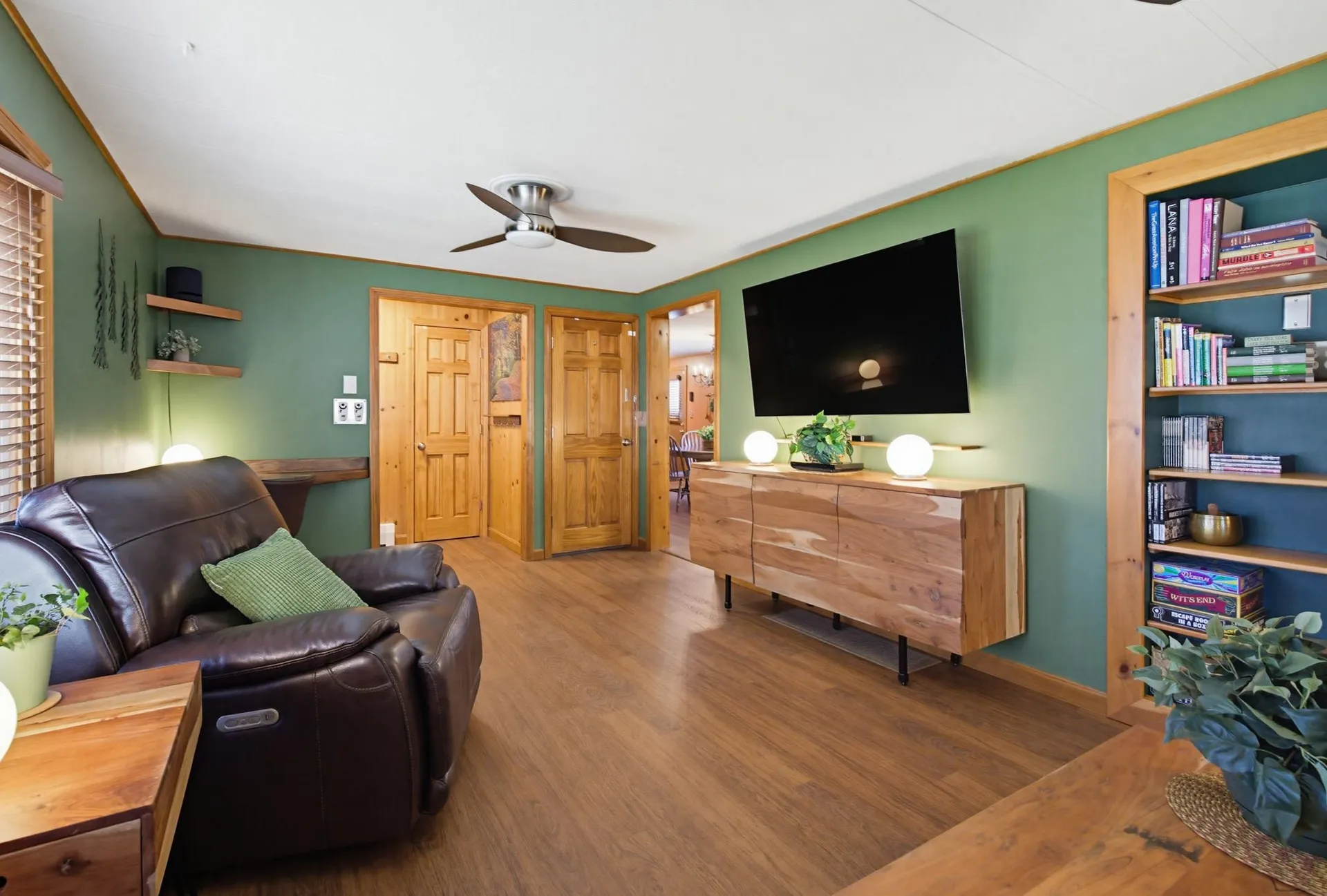 129 Brady Circle Manchester NH 03109