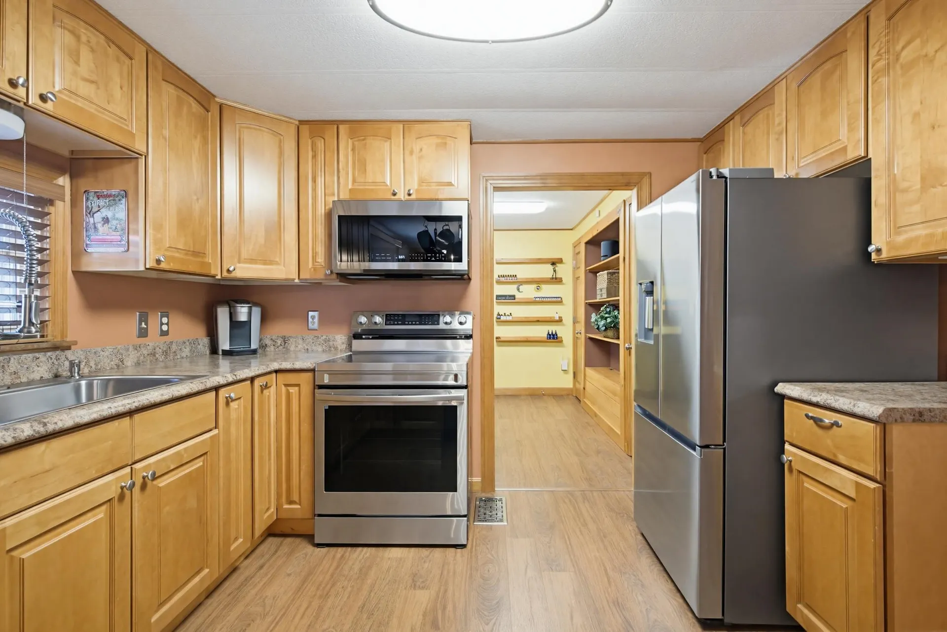 129 Brady Circle Manchester NH 03109