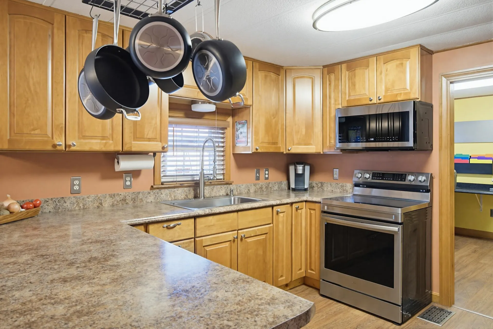 129 Brady Circle Manchester NH 03109