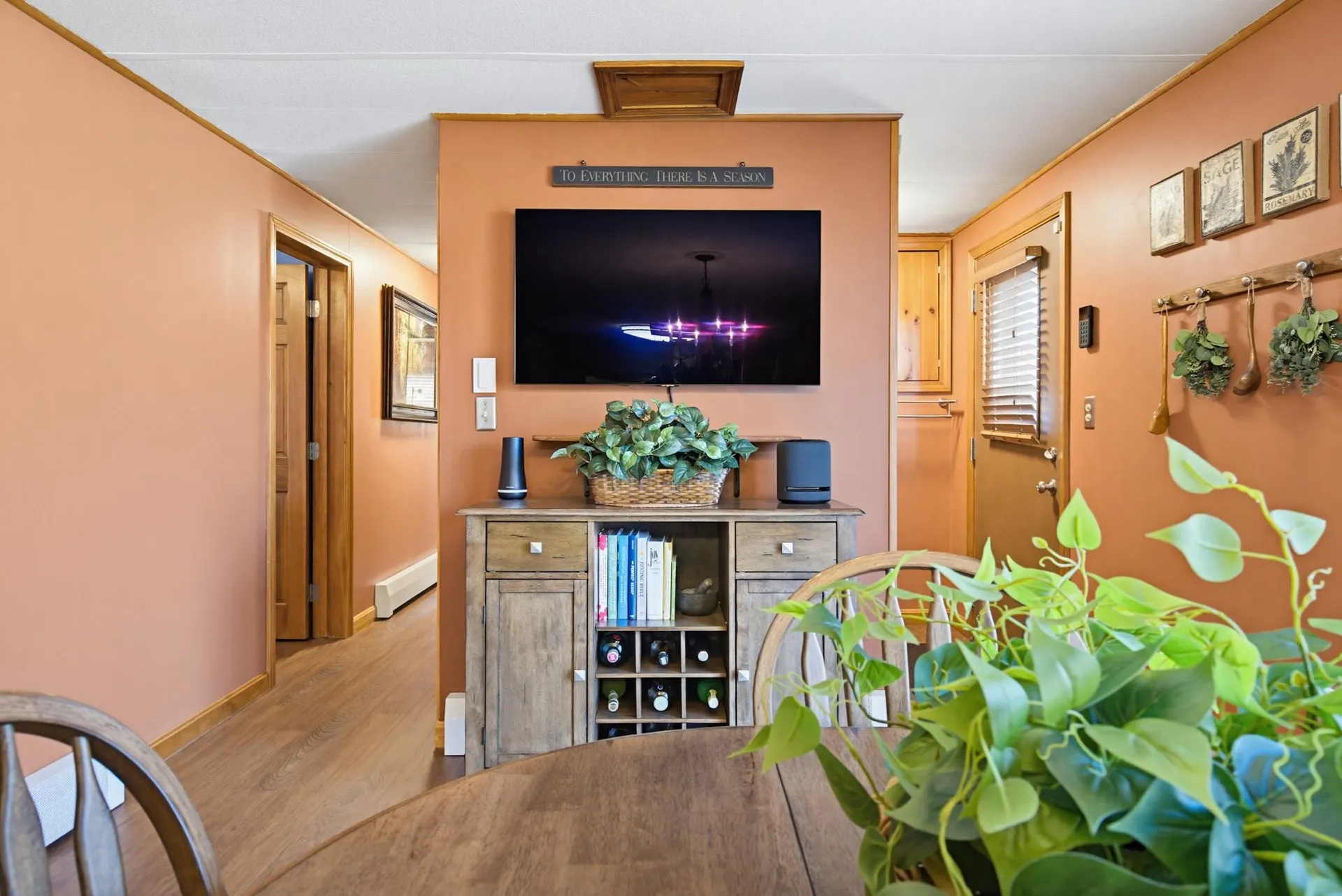 129 Brady Circle Manchester NH 03109