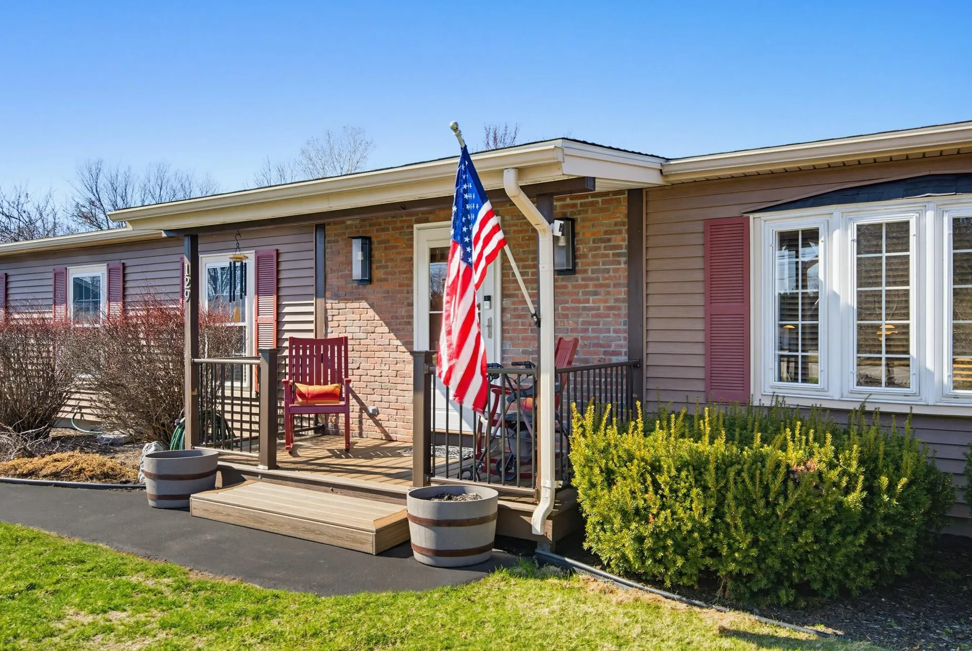 129 Brady Circle Manchester NH 03109