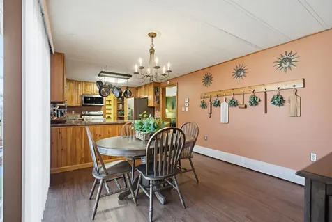 129 Brady Circle Manchester NH 03109