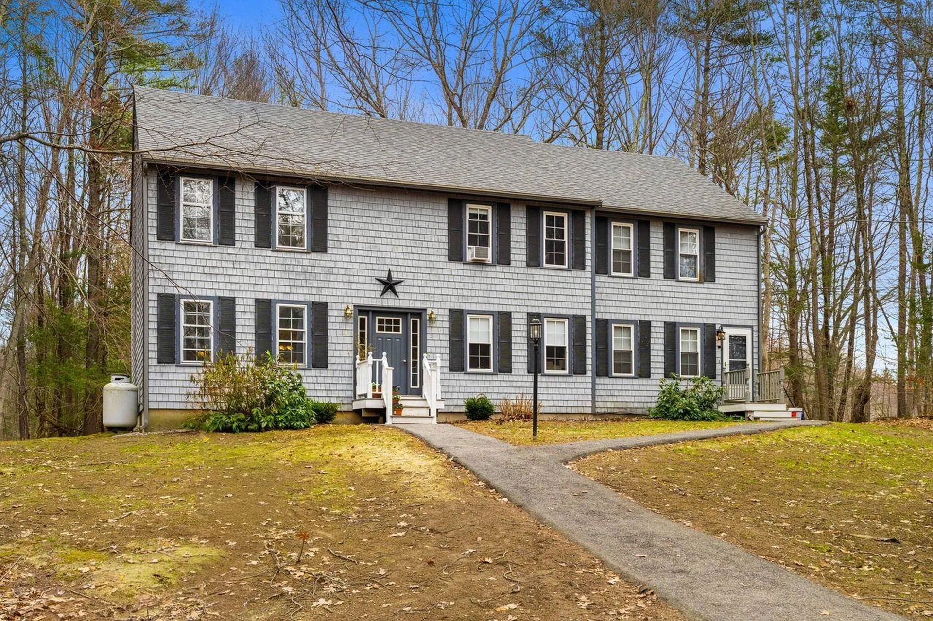 99 Winnicutt Road Stratham NH 03885