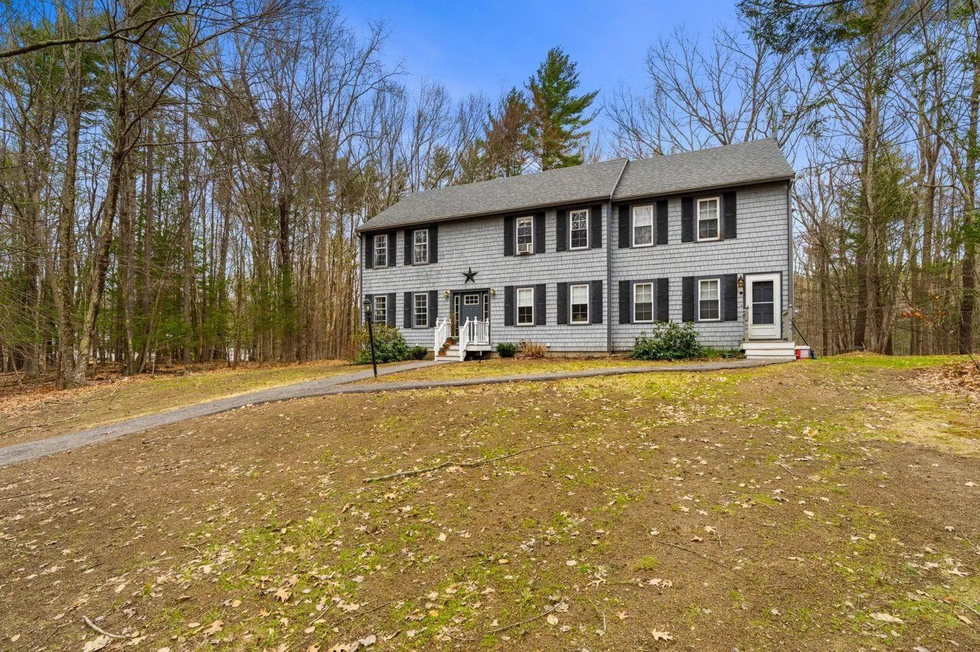 99 Winnicutt Road Stratham NH 03885