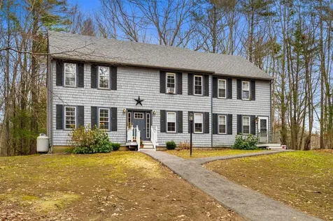 99 Winnicutt Road Stratham NH 03885