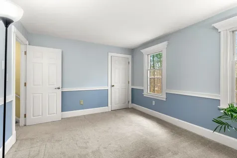 99 Winnicutt Road Stratham NH 03885