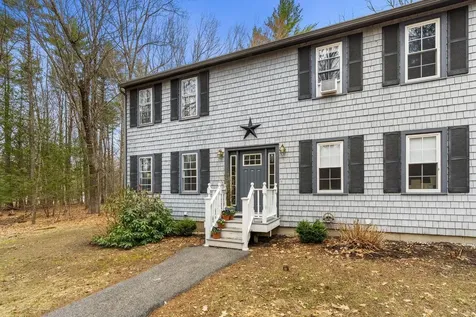 99 Winnicutt Road Stratham NH 03885