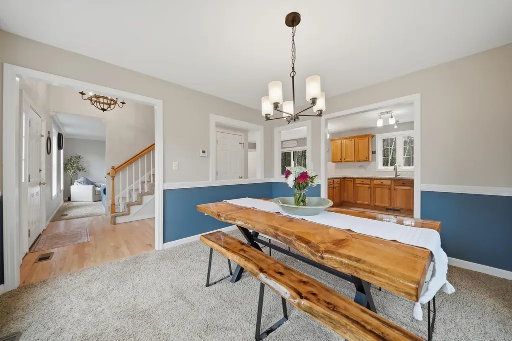 41 Drew Woods Drive Derry NH 03038