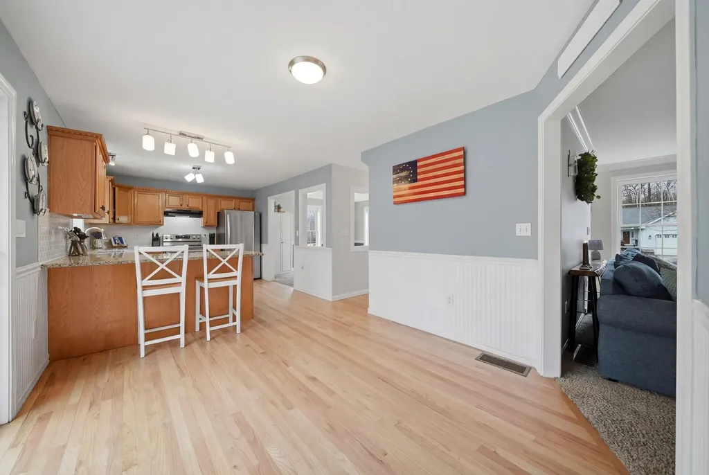 41 Drew Woods Drive Derry NH 03038