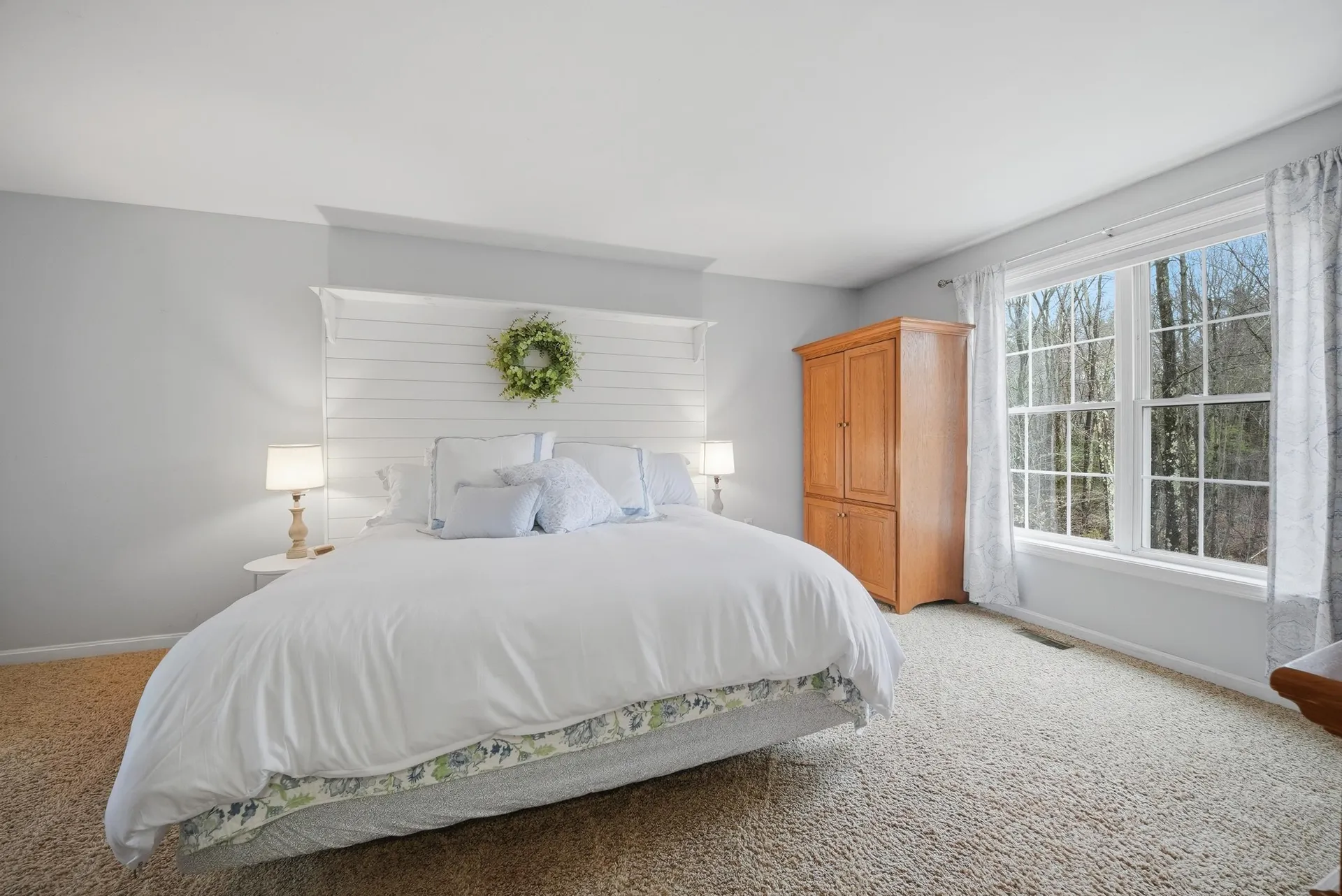 41 Drew Woods Drive Derry NH 03038