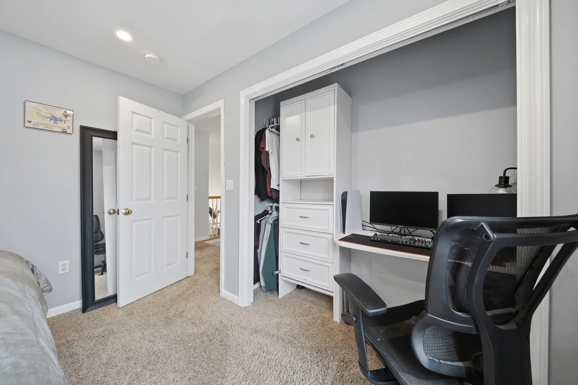 41 Drew Woods Drive Derry NH 03038