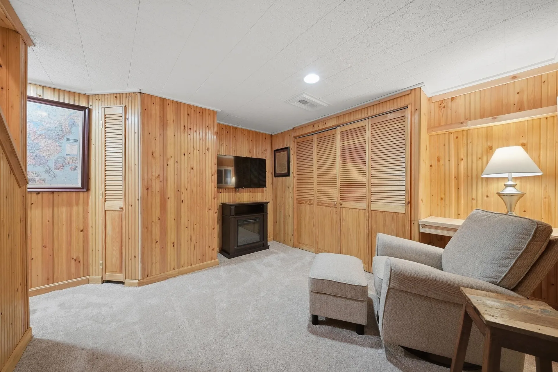 41 Drew Woods Drive Derry NH 03038