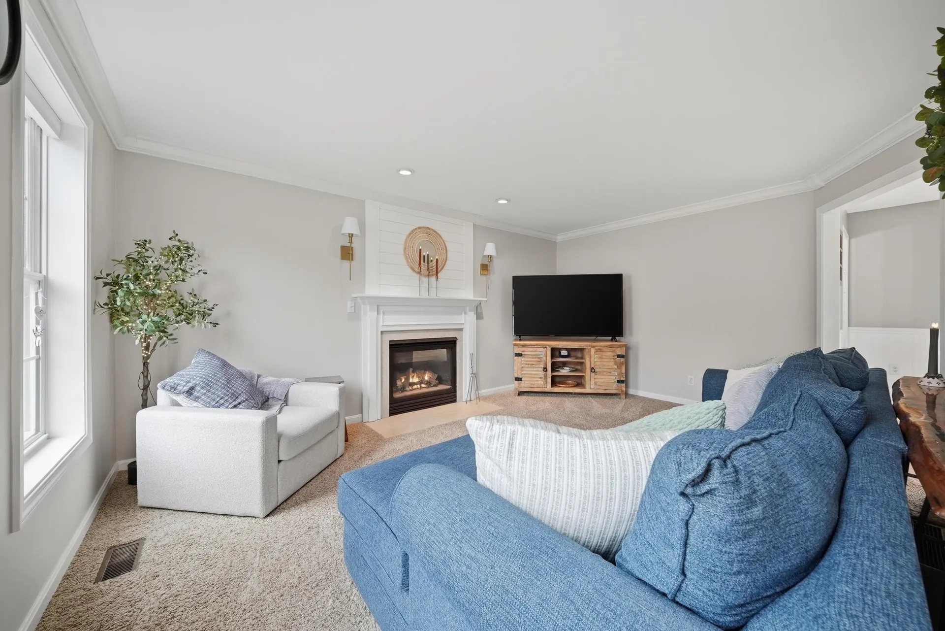 41 Drew Woods Drive Derry NH 03038