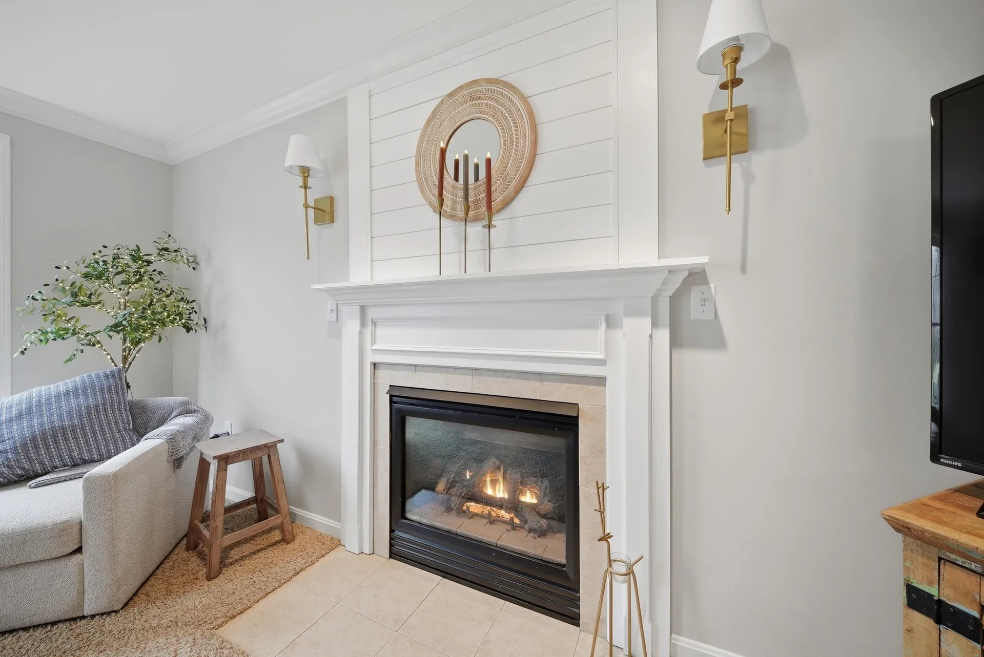 41 Drew Woods Drive Derry NH 03038