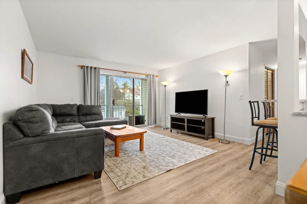5 Bernards Road Merrimack NH 03054