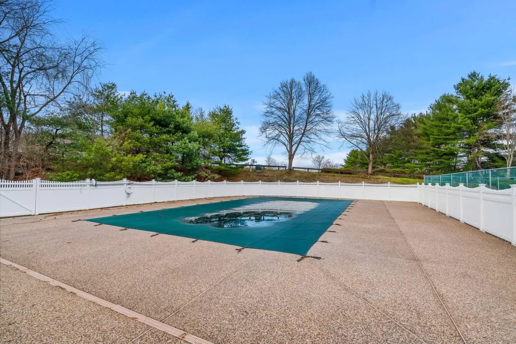 5 Bernards Road Merrimack NH 03054