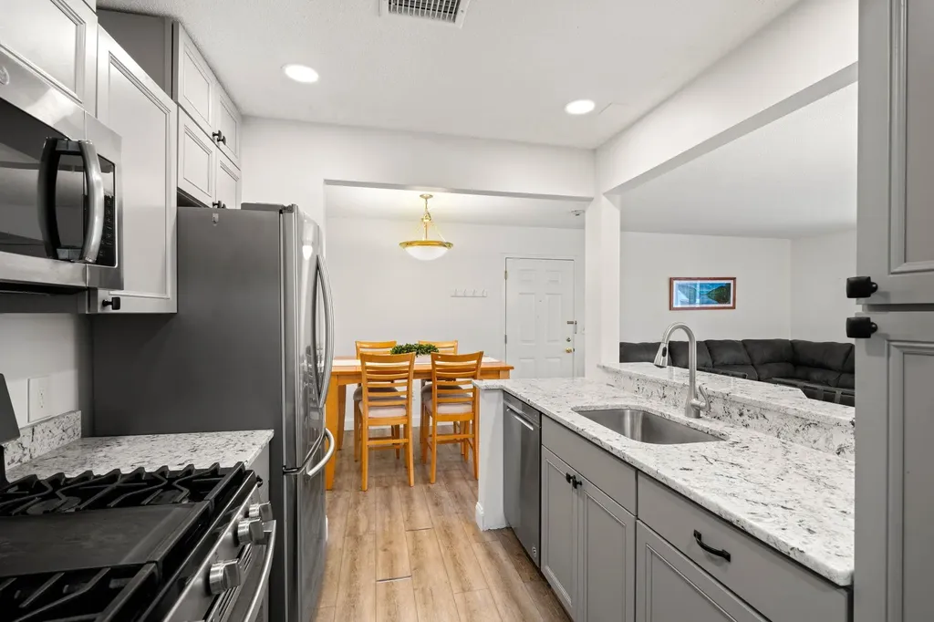 5 Bernards Road Merrimack NH 03054