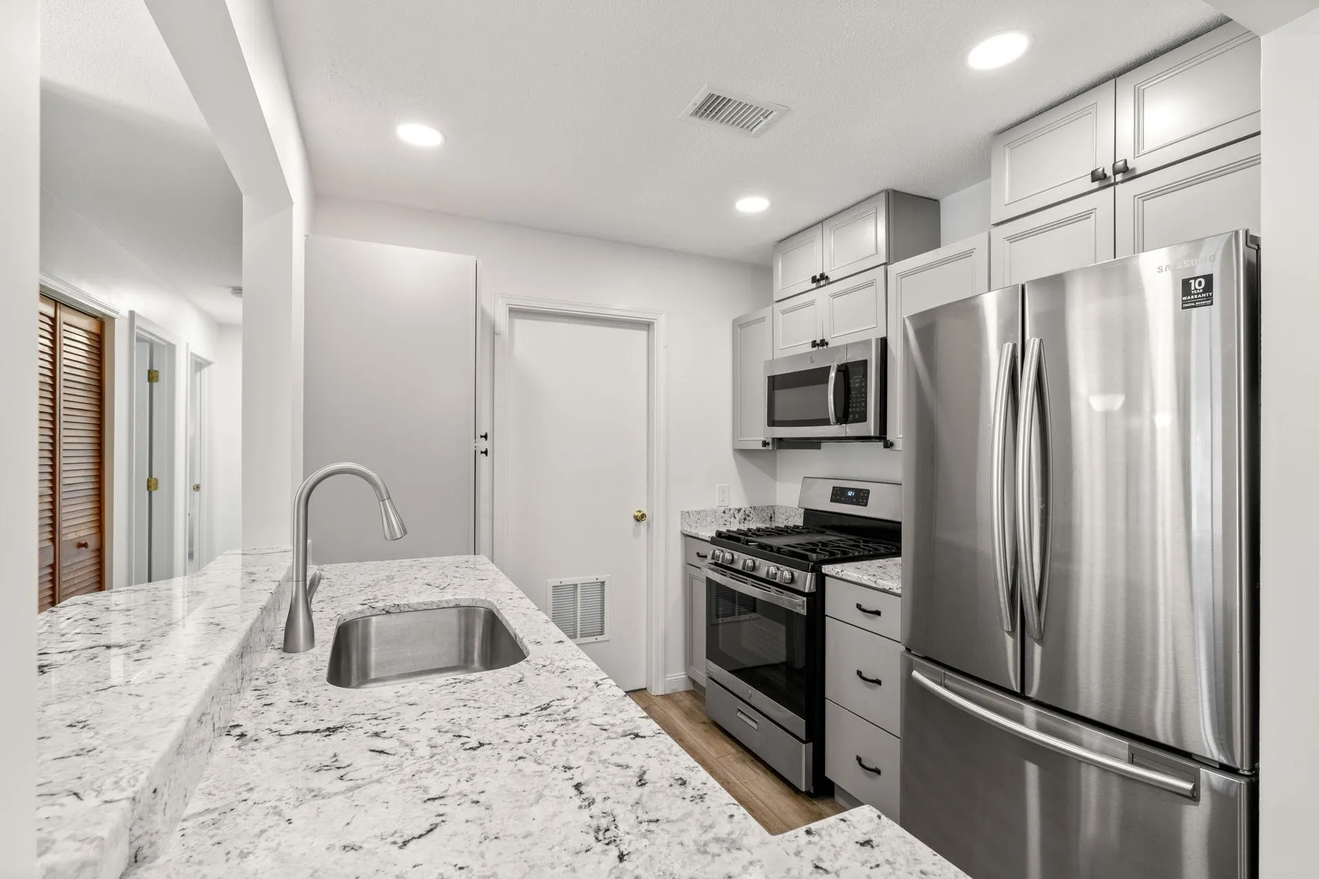 5 Bernards Road Merrimack NH 03054