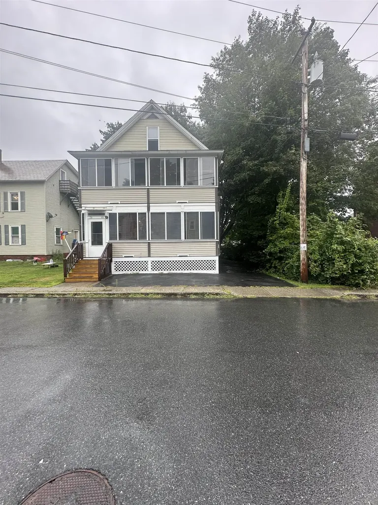 78 Central Street Brattleboro VT 05301