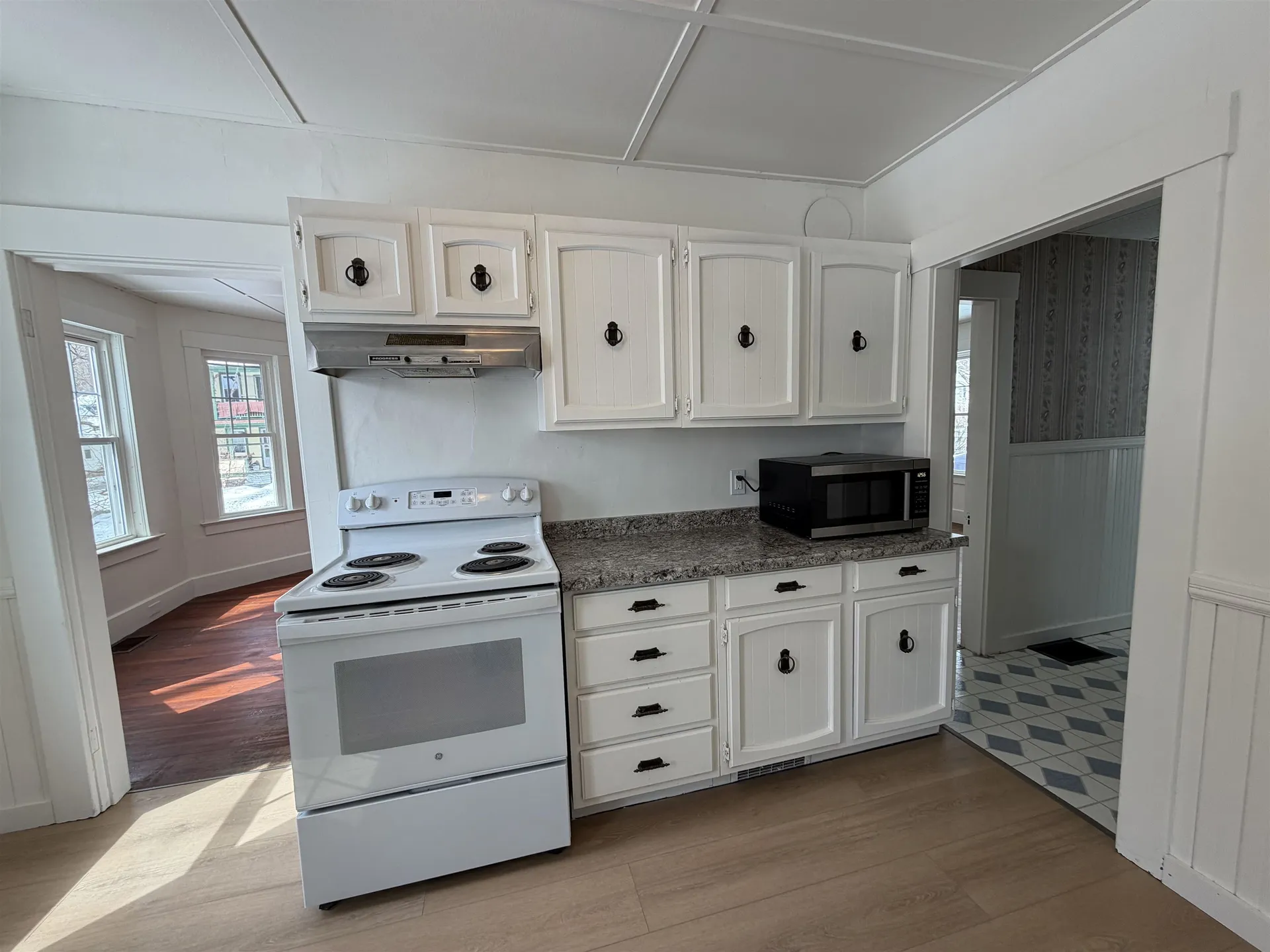 78 Central Street Brattleboro VT 05301