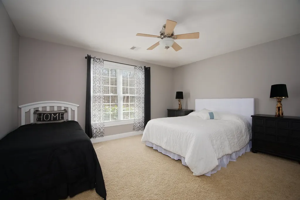 64 Cottage Road Kensington NH 03833