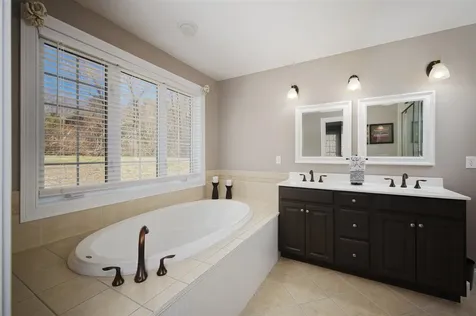 64 Cottage Road Kensington NH 03833