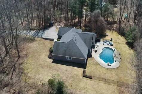 64 Cottage Road Kensington NH 03833