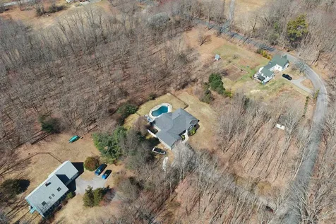 64 Cottage Road Kensington NH 03833