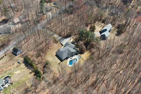 64 Cottage Road Kensington NH 03833