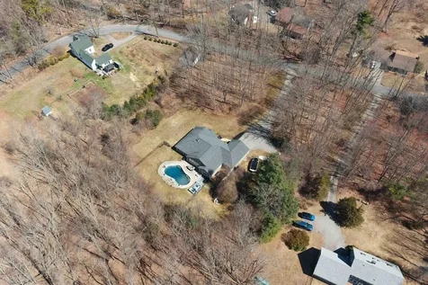 64 Cottage Road Kensington NH 03833