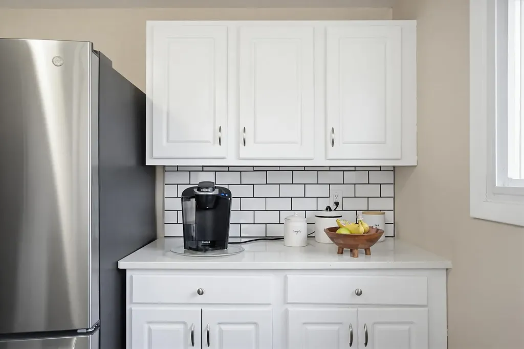 10 Weymouth Drive Nashua NH 03062