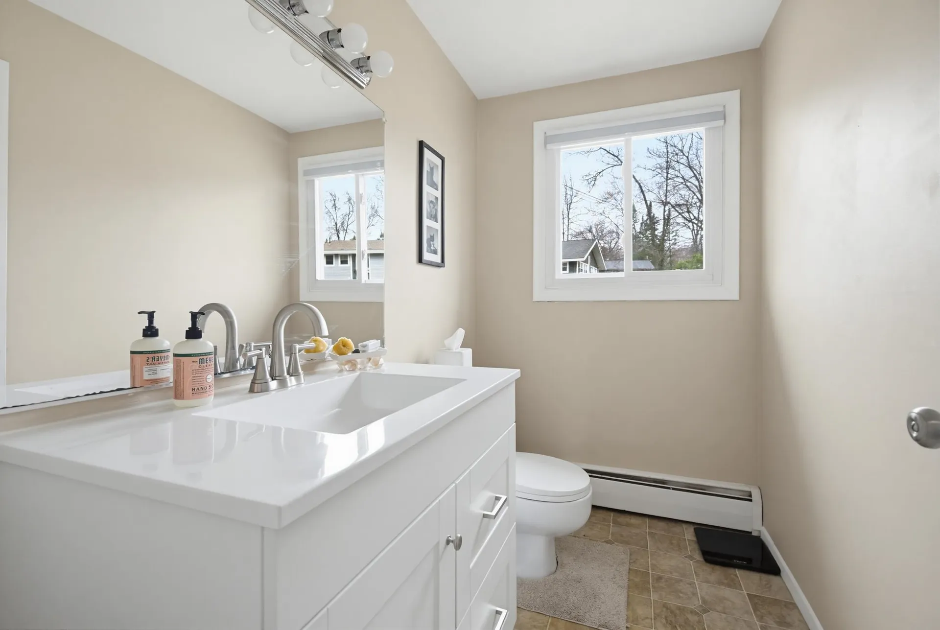 10 Weymouth Drive Nashua NH 03062