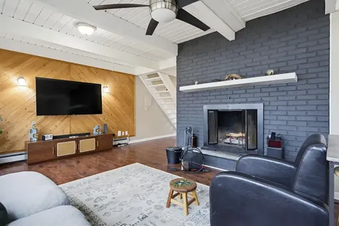 10 Weymouth Drive Nashua NH 03062