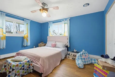 10 Weymouth Drive Nashua NH 03062