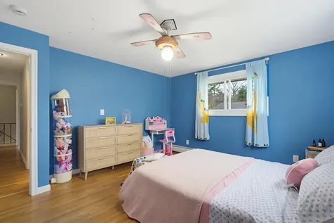 10 Weymouth Drive Nashua NH 03062