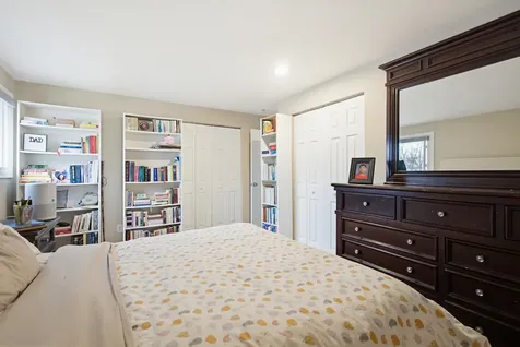 10 Weymouth Drive Nashua NH 03062