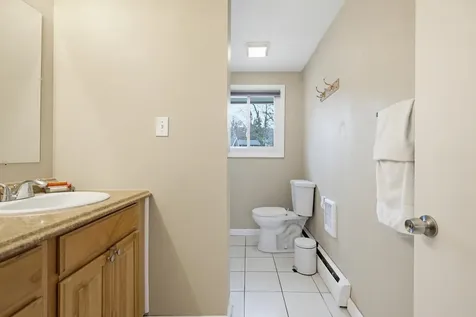 10 Weymouth Drive Nashua NH 03062