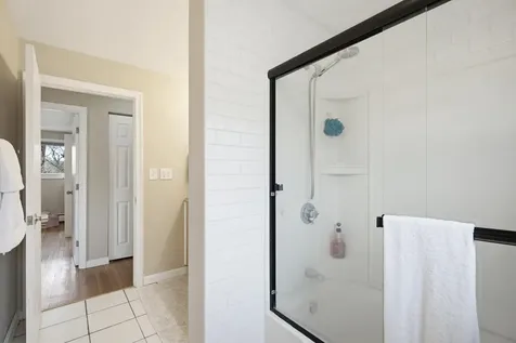 10 Weymouth Drive Nashua NH 03062