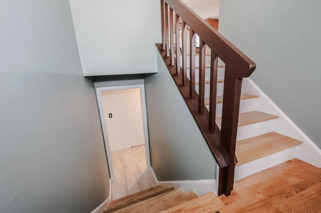 85 Taylor Street Nashua NH 03060