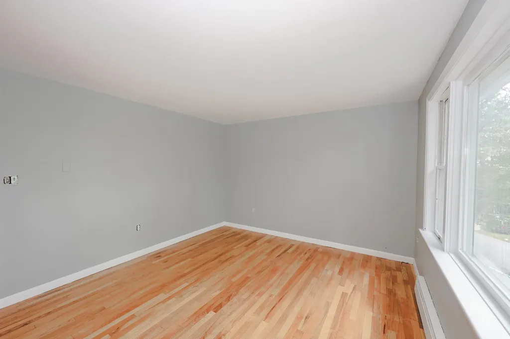 85 Taylor Street Nashua NH 03060