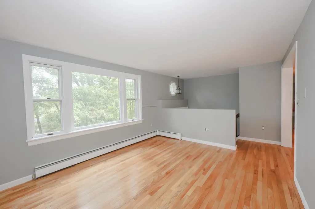 85 Taylor Street Nashua NH 03060