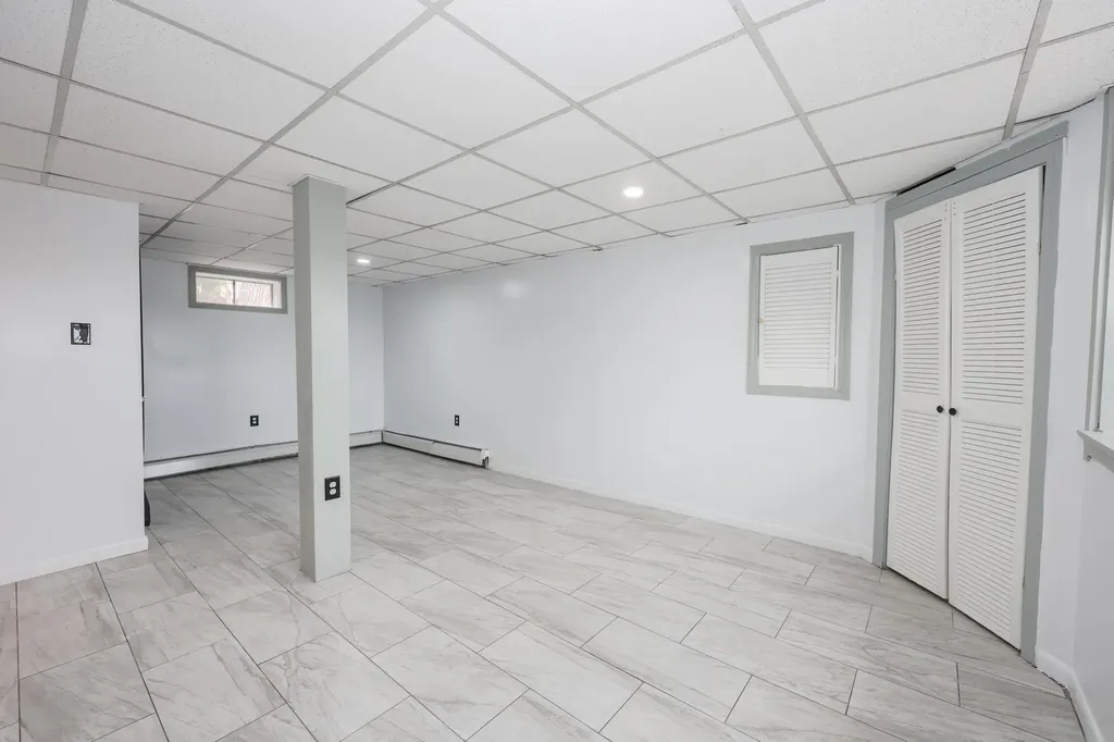 85 Taylor Street Nashua NH 03060