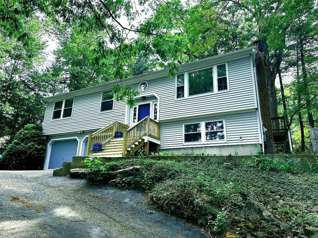 85 Taylor Street Nashua NH 03060