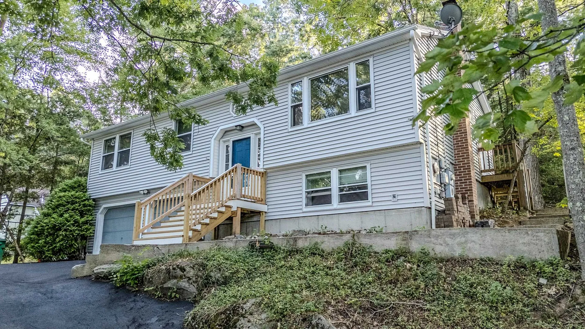 85 Taylor Street Nashua NH 03060