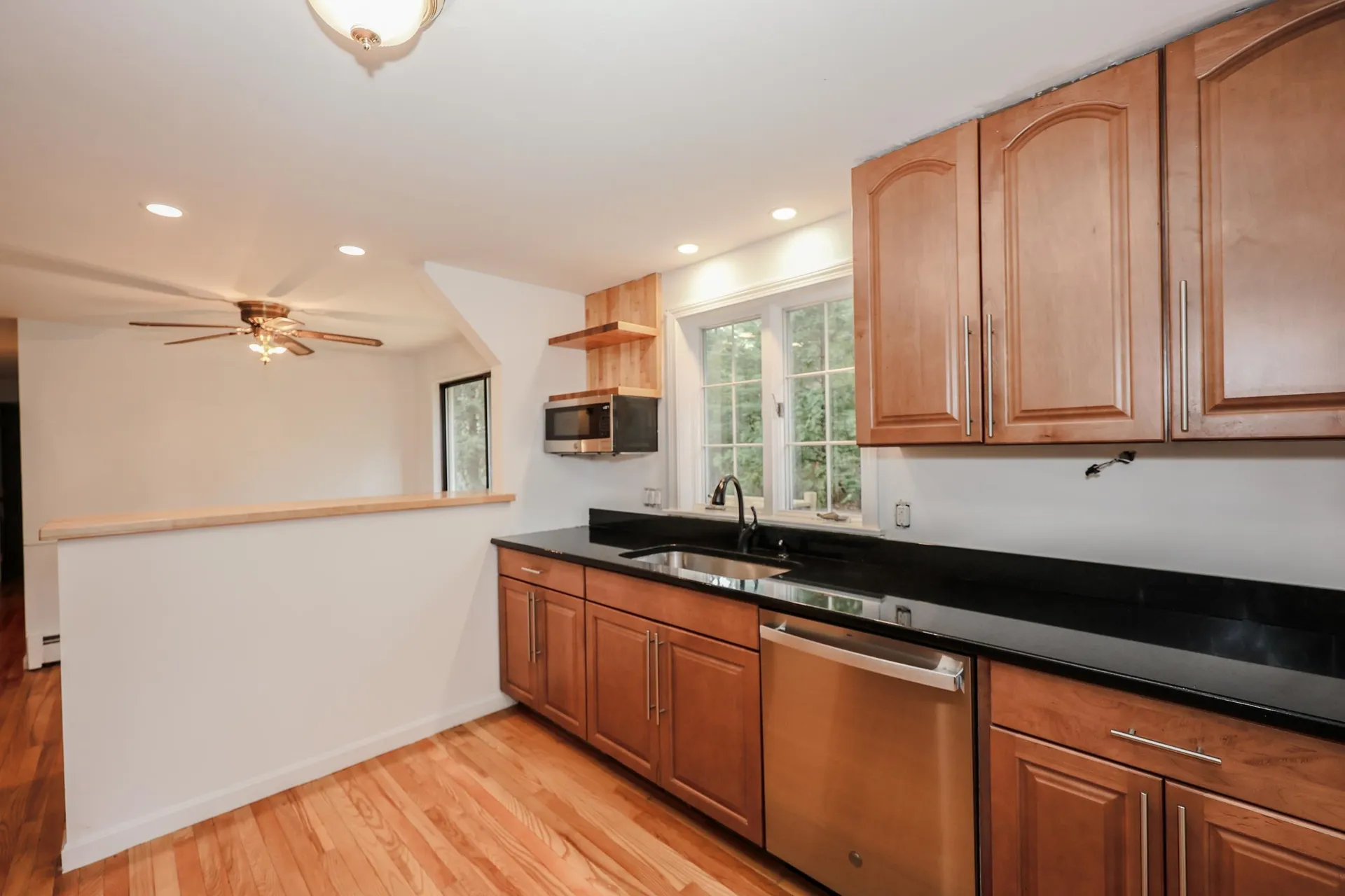 85 Taylor Street Nashua NH 03060