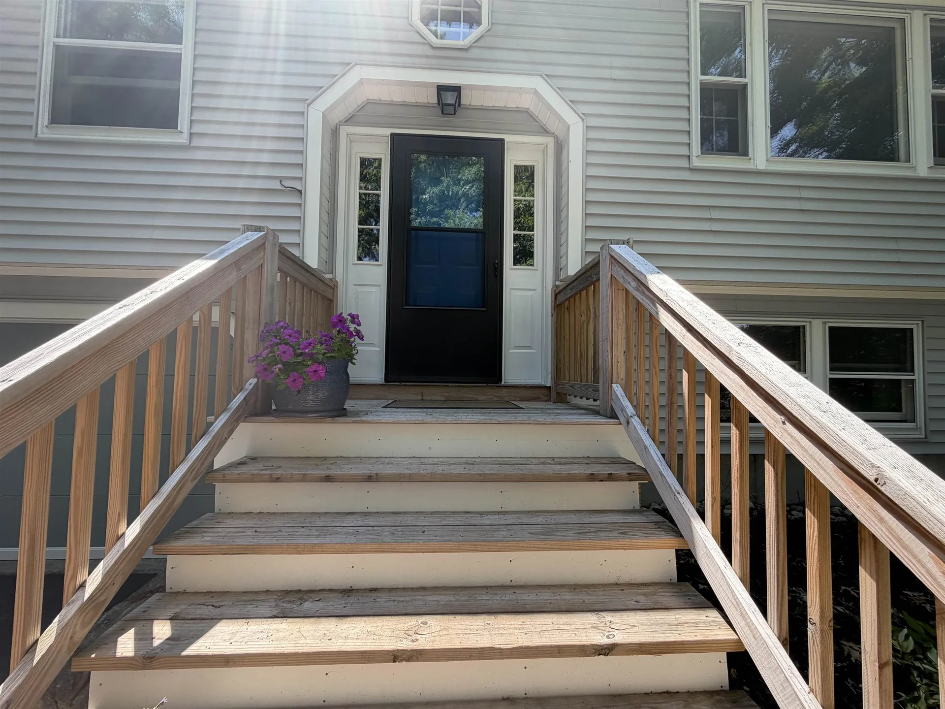 85 Taylor Street Nashua NH 03060